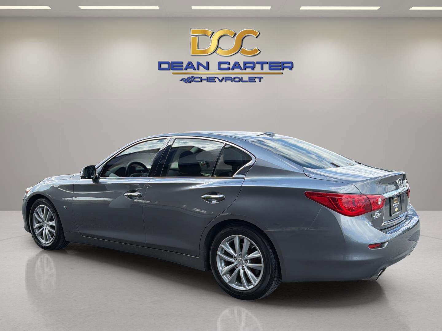 Used 2015 INFINITI Q50 Premium w/ Navigation Package RWD image 3