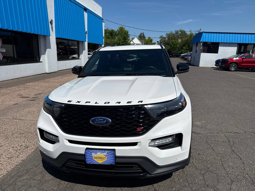 Used 2023 Ford Explorer ST w/ Equipment Group 401A AWD/4WD image 3
