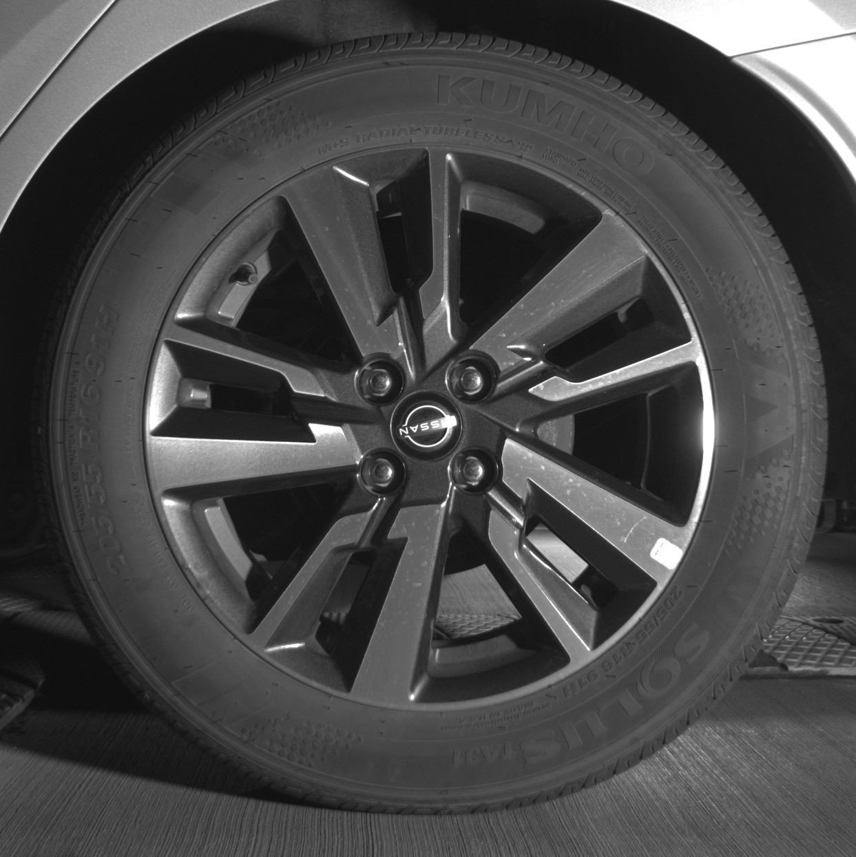 Used 2025 Nissan Versa SV image 14