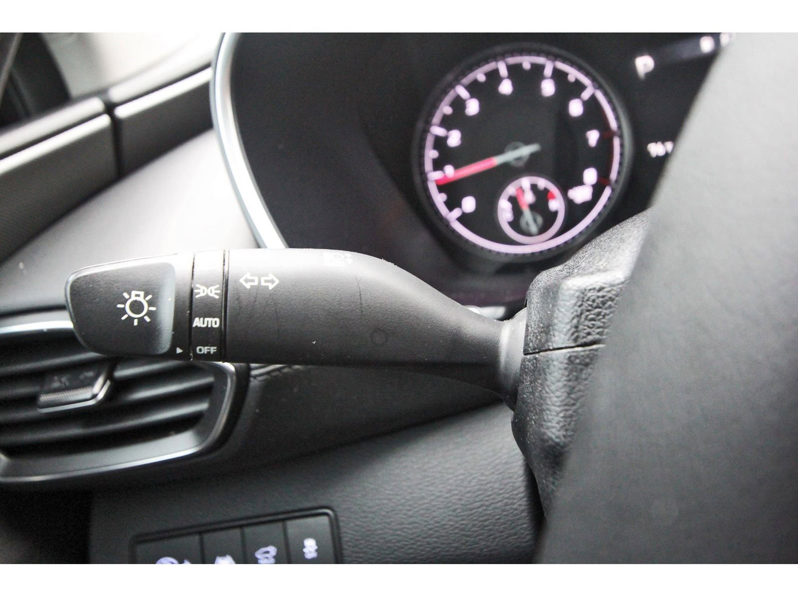 Used 2023 Hyundai Santa Fe SEL image 20