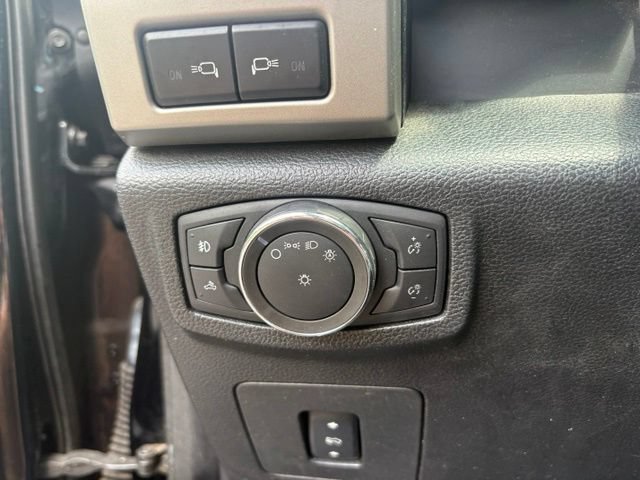 Used 2016 Ford F150 Lariat w/ Equipment Group 501A Mid AWD/4WD image 28