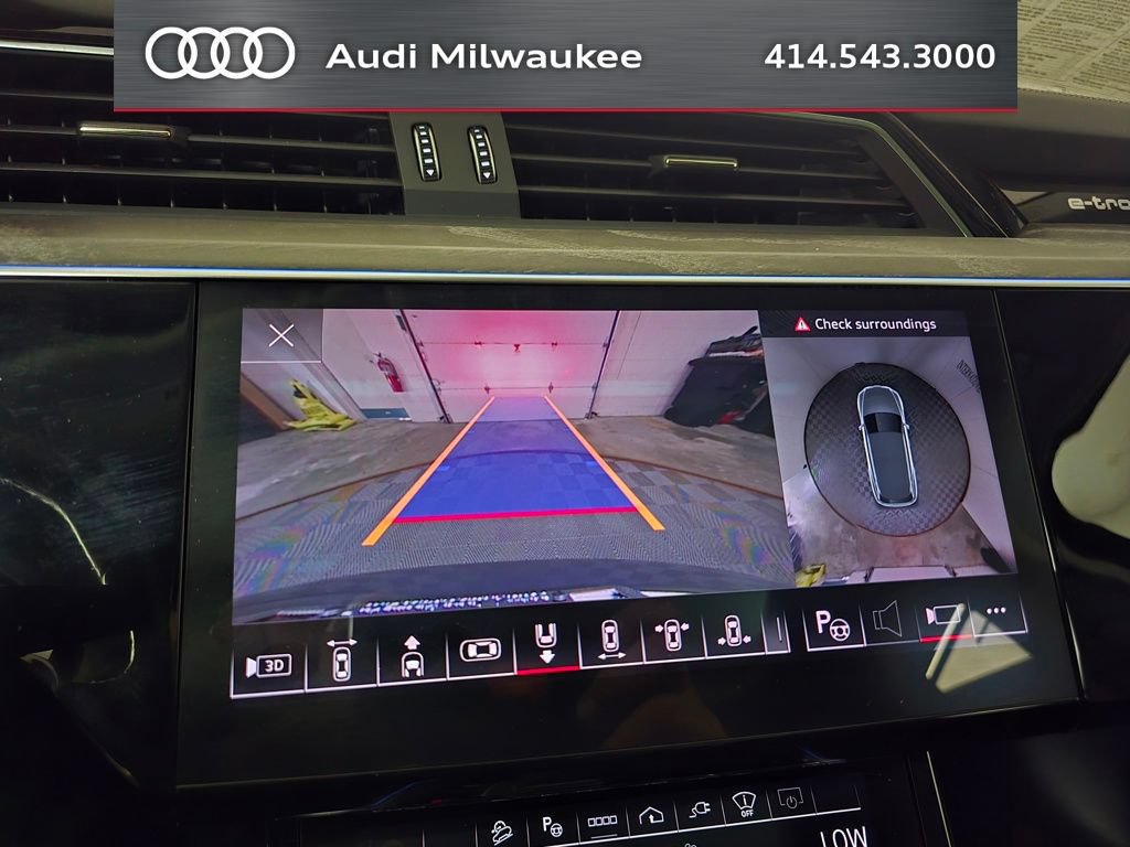 Used 2024 Audi Q8 e-tron Prestige w/ Prestige Package AWD/4WD image 31
