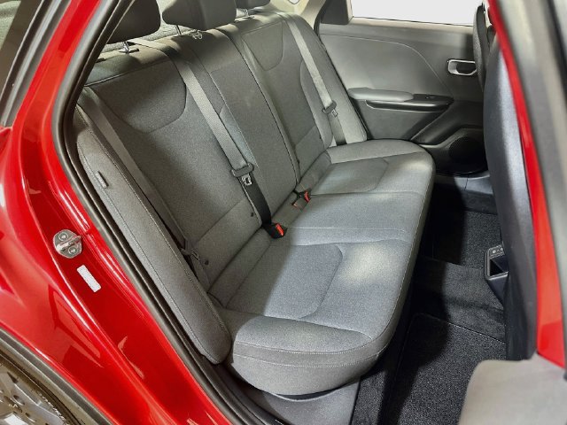 Used 2025 Kia K4 FWD image 12