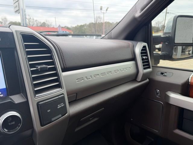 Used 2020 Ford F350 King Ranch w/ King Ranch Ultimate Package AWD/4WD image 33