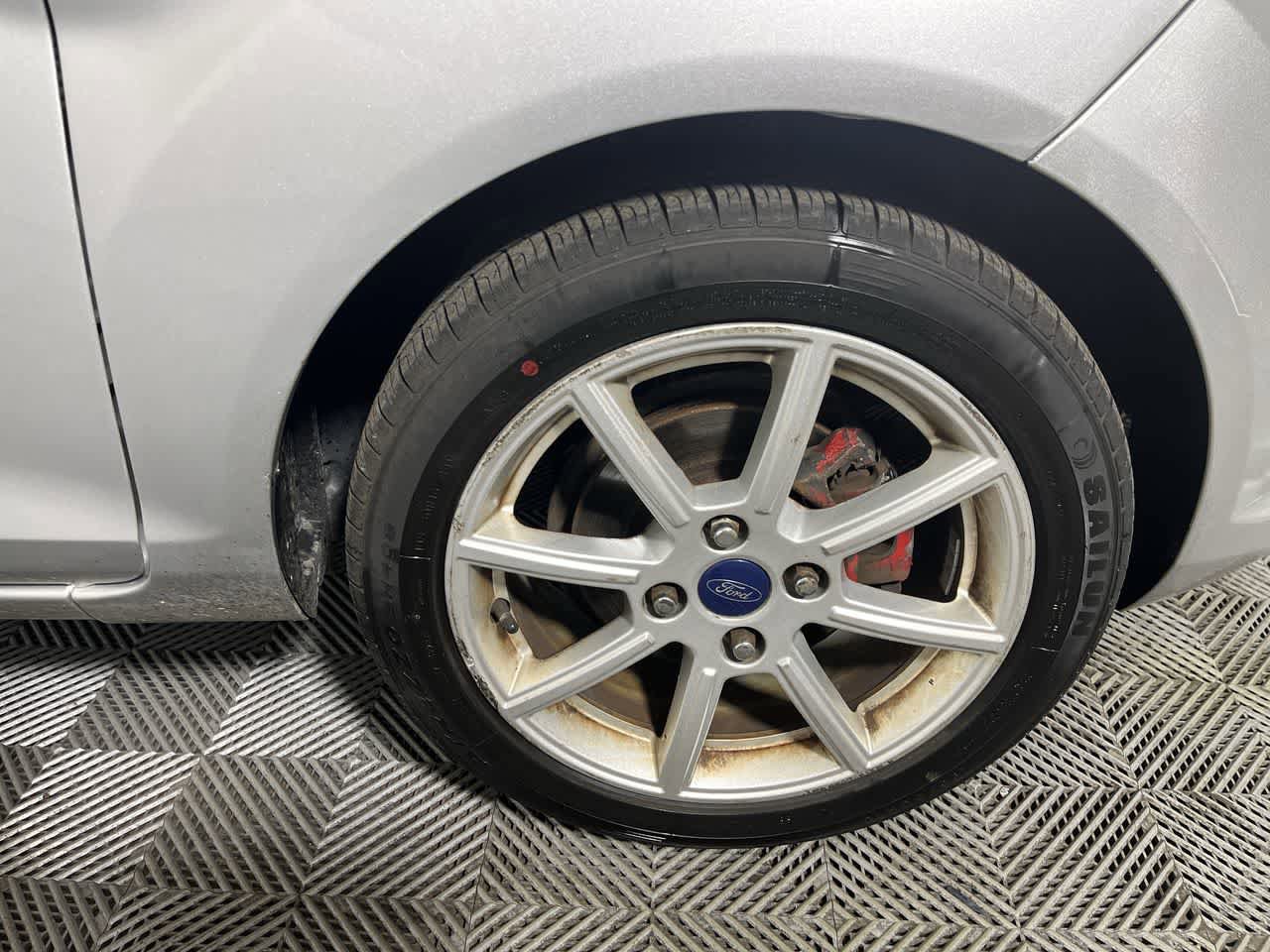 Used 2015 Ford Fiesta SE w/ Comfort Package FWD image 10