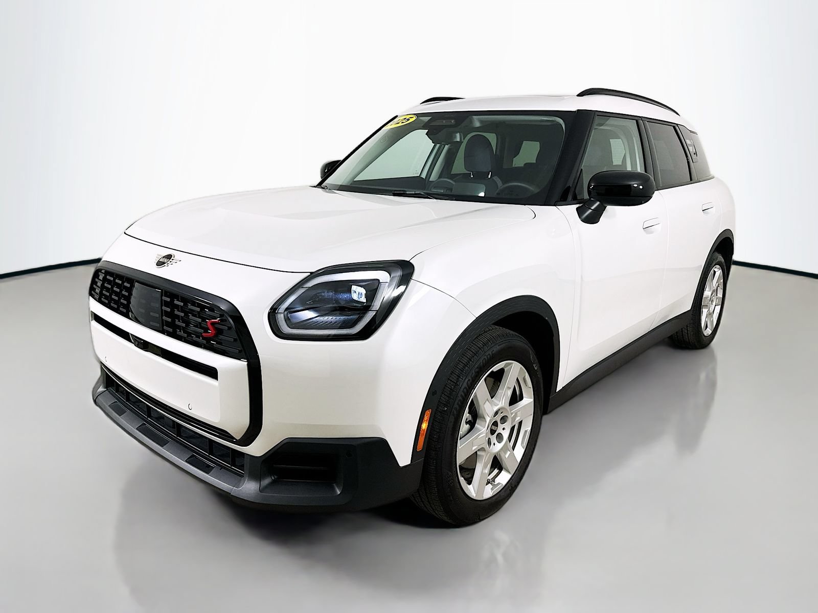 Used 2025 MINI Cooper Countryman S w/ Comfort Package Max AWD/4WD image 1