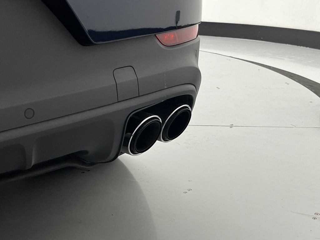 Used 2025 Porsche Cayenne image 42