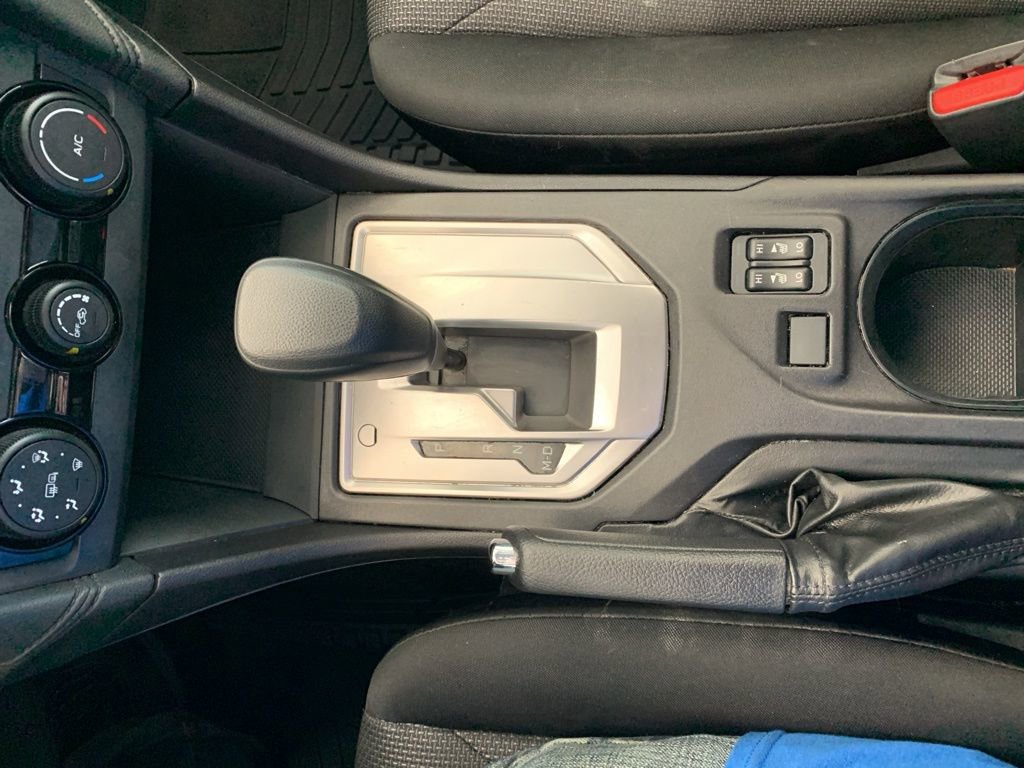 Used 2018 Subaru Impreza 2.0i Premium w/ Eyesight & BSD & Rcta image 8