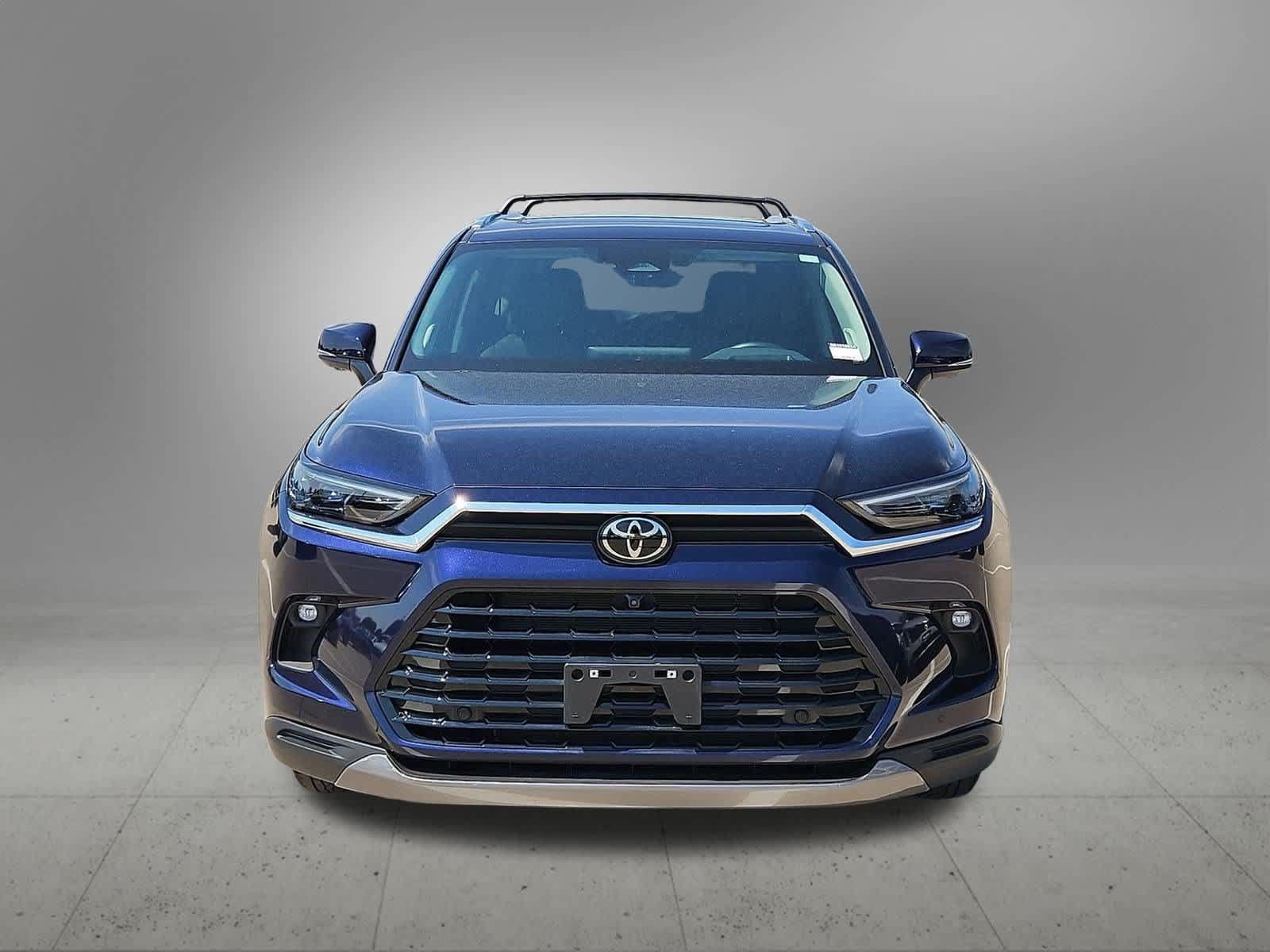Used 2025 Toyota Grand Highlander AWD image 9