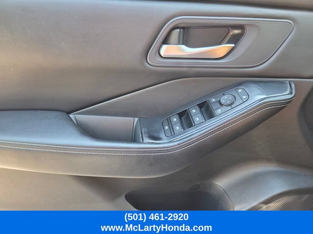 Used 2024 Nissan Rogue SV FWD image 31