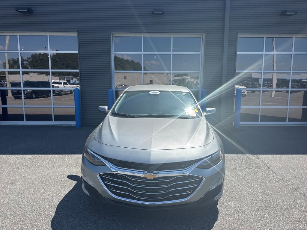 Used 2024 Chevrolet Malibu LT FWD image 5
