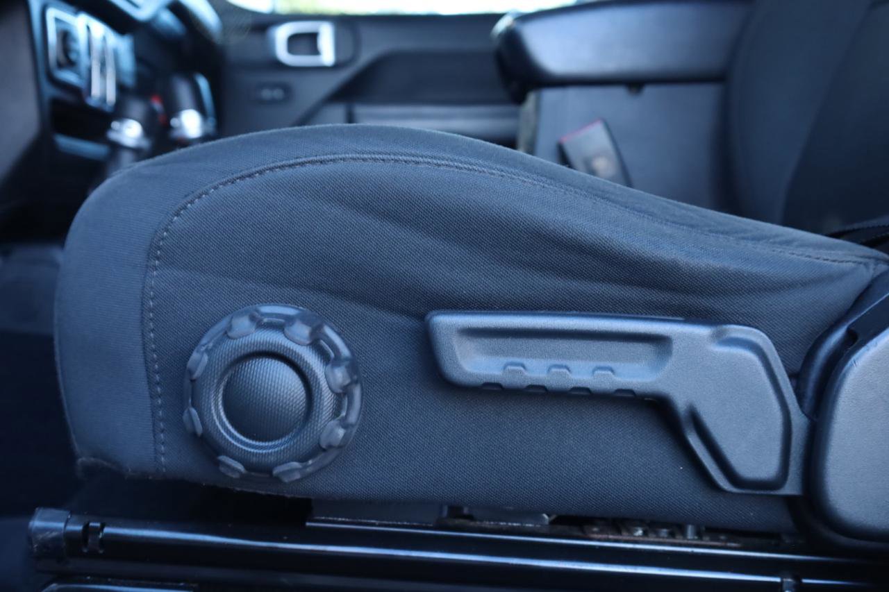 Used 2018 Jeep Wrangler Unlimited Sport S image 34