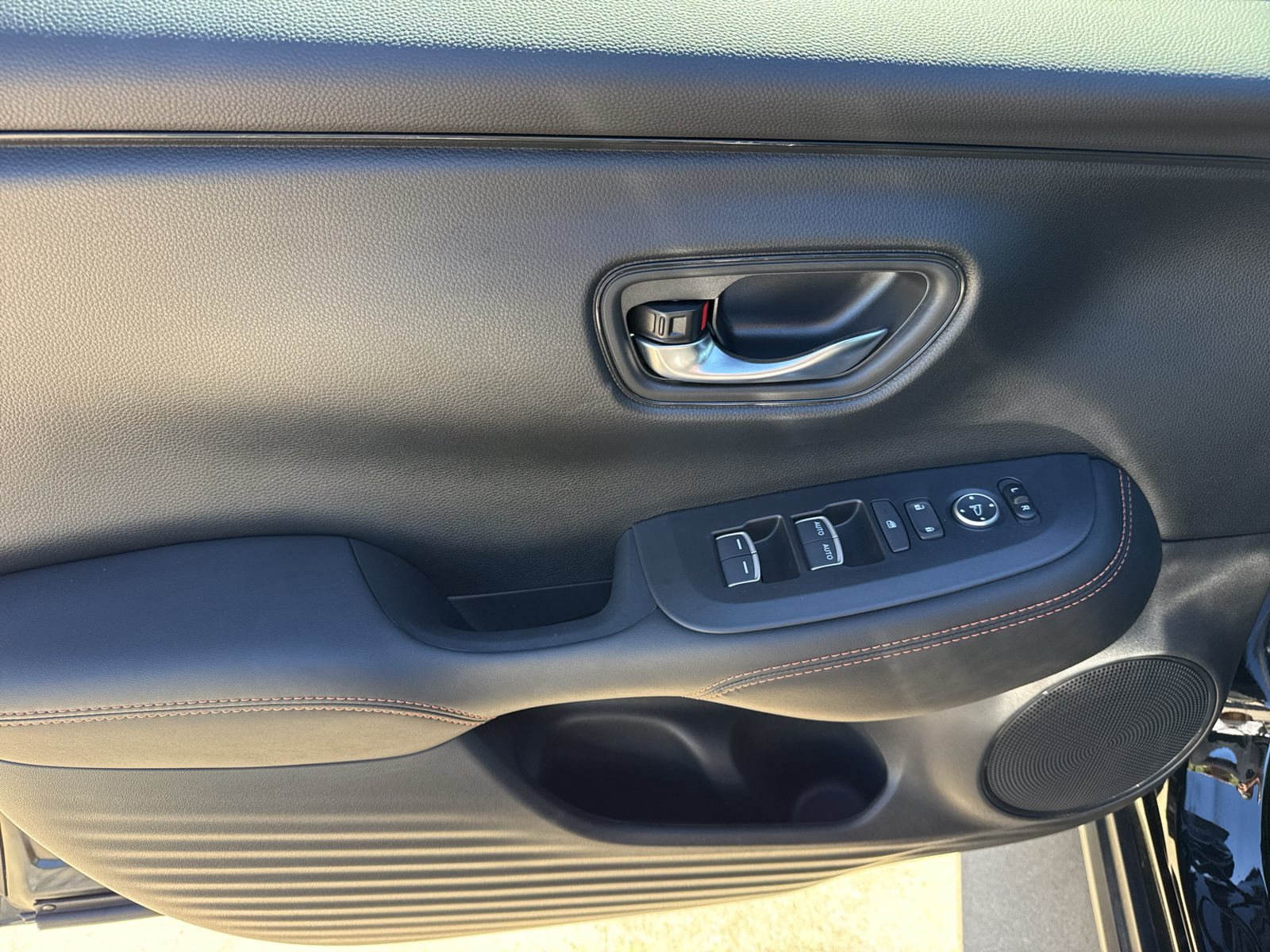 Used 2026 Honda HR-V Sport image 9