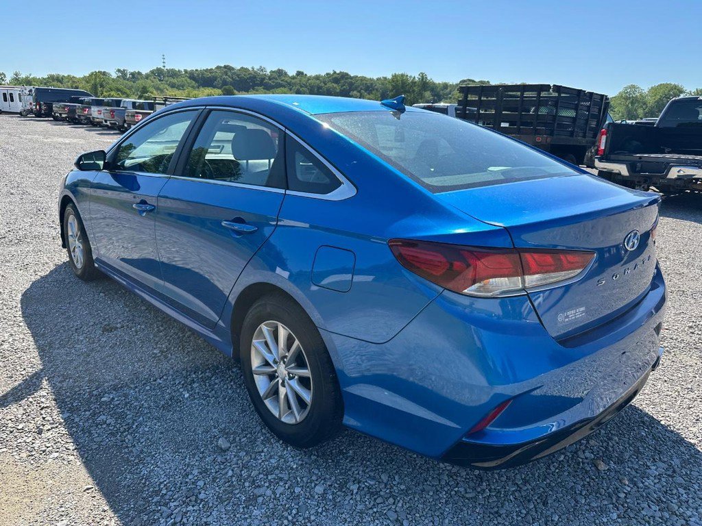 Used 2018 Hyundai Sonata SE w/ Cargo Package FWD image 7