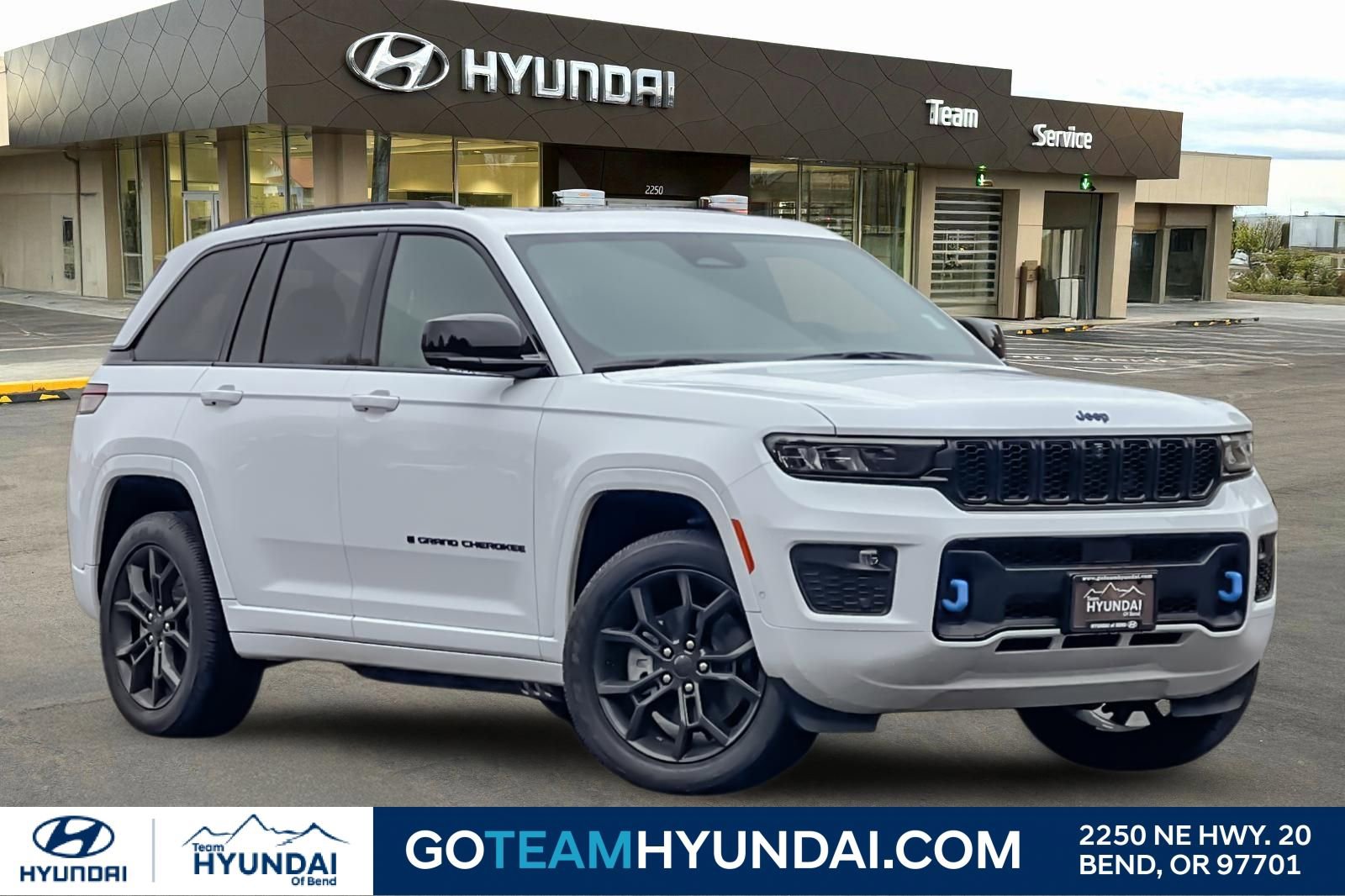 Used 2025 Jeep Grand Cherokee Limited 4xe image 1