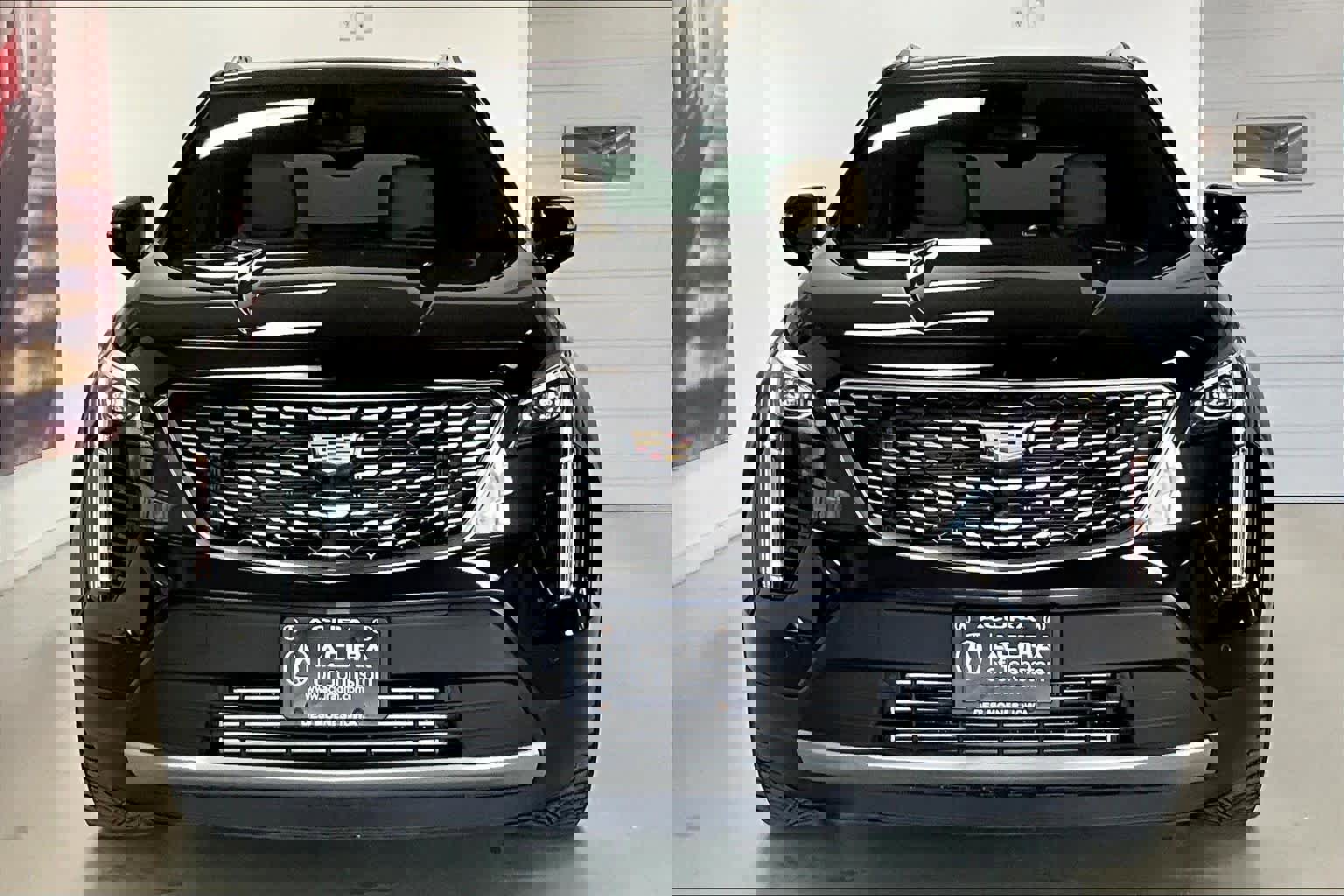 Used 2023 Cadillac XT4 Premium Luxury image 6