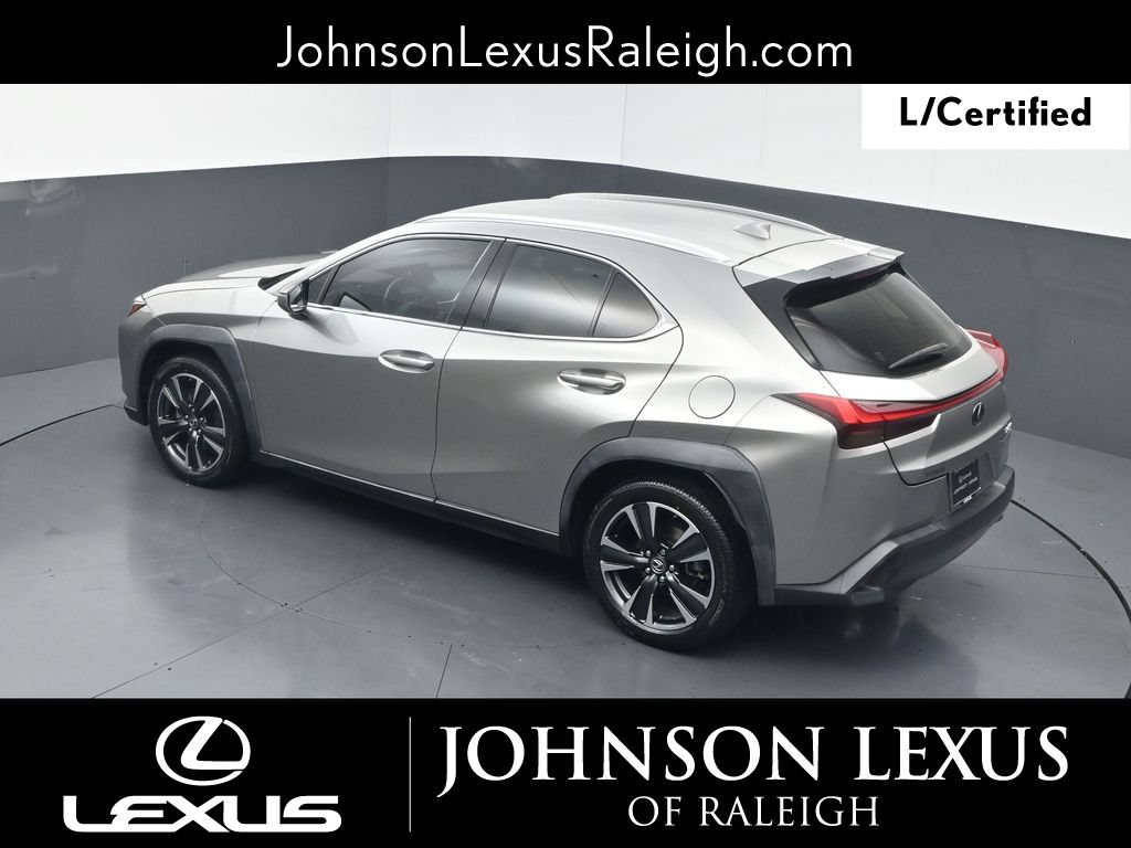 Certified 2021 Lexus UX 200 w/ Accessory Package (Z2) FWD image 25