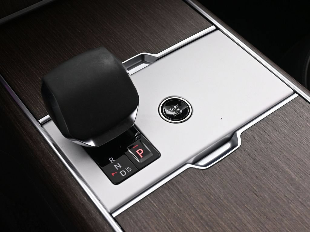 Used 2024 Land Rover Range Rover SE AWD/4WD image 39