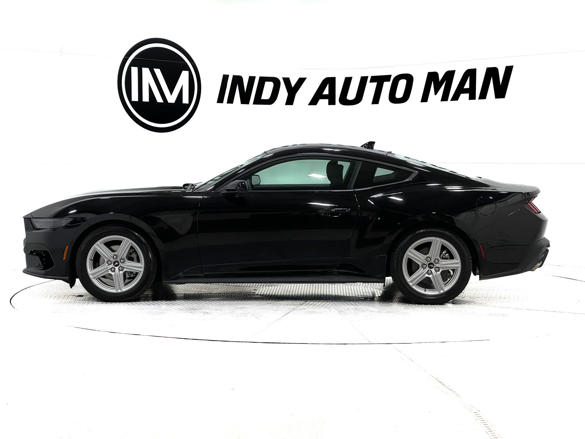 Used 2026 Ford Mustang Coupe image 7