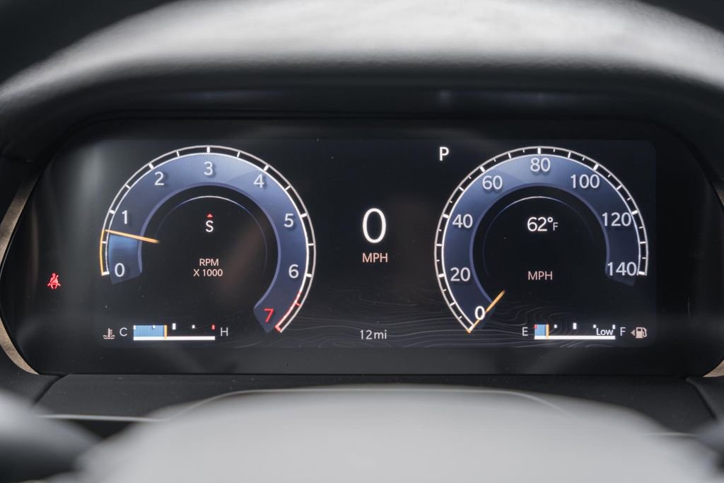 New 2025 Jeep Grand Cherokee Laredo X w/ Luxury Tech Group I image 41