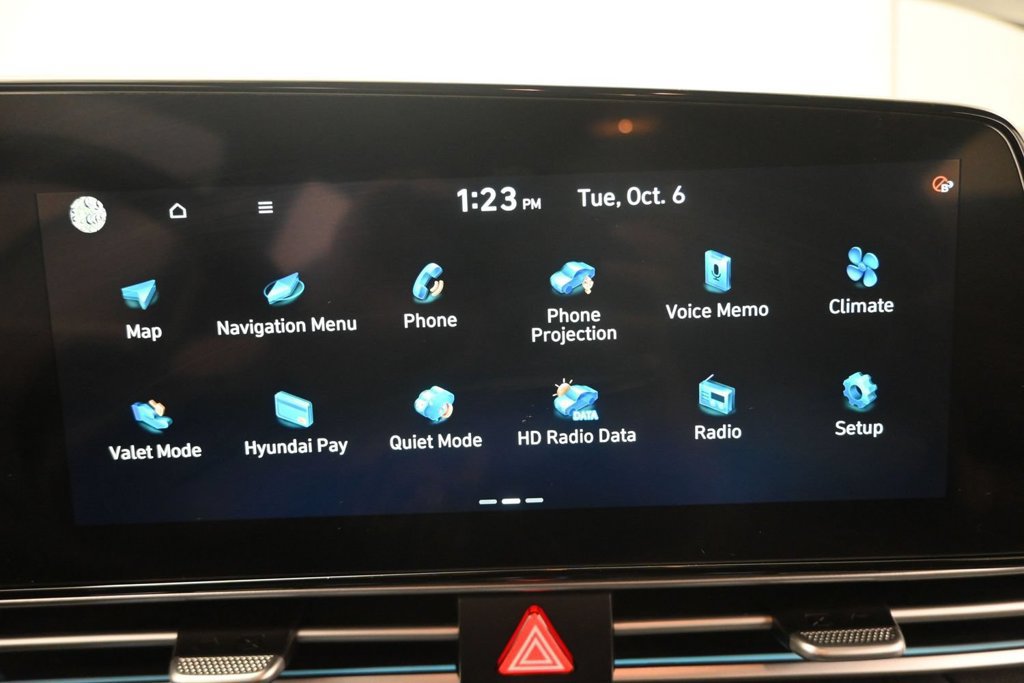 Used 2025 Hyundai Elantra Limited w/ Cargo Package FWD image 24