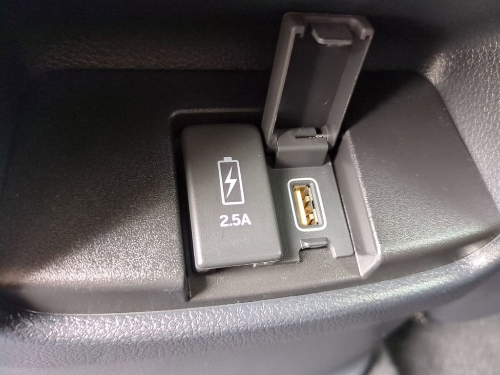 Used 2021 Honda CR-V EX-L image 17