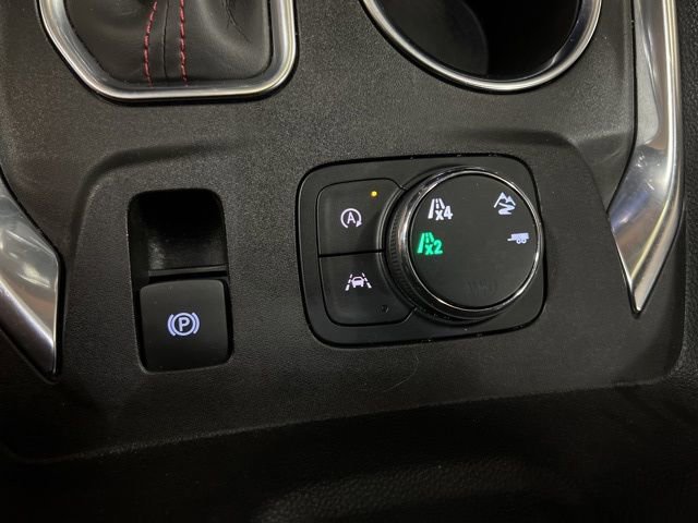 Used 2022 Chevrolet Traverse RS w/ LPO, 'HIT The Road' Package AWD/4WD image 29