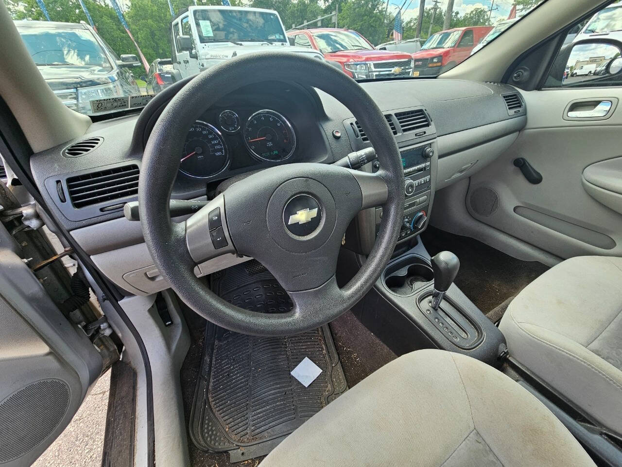 Used 2007 Chevrolet Cobalt LS w/ Enhanced Safety Package FWD image 10