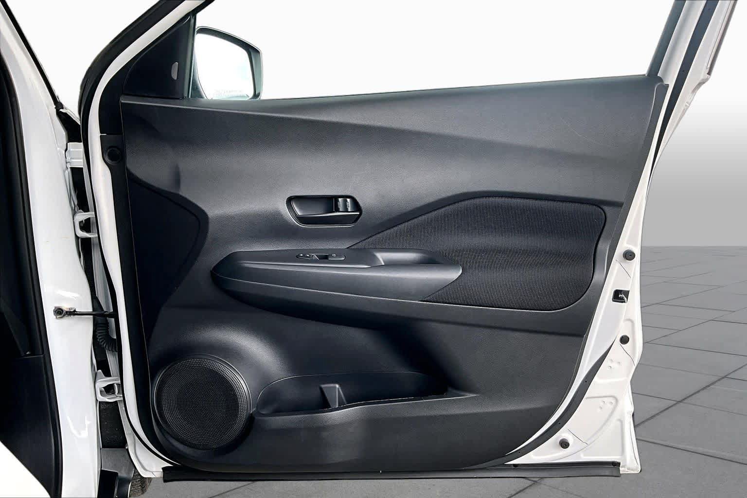 Certified 2022 Nissan Kicks S FWD image 22