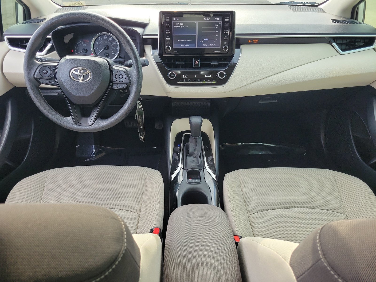 Used 2021 Toyota Corolla LE FWD image 28