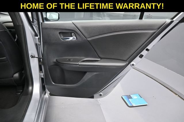 Used 2016 Honda Accord Sport image 40