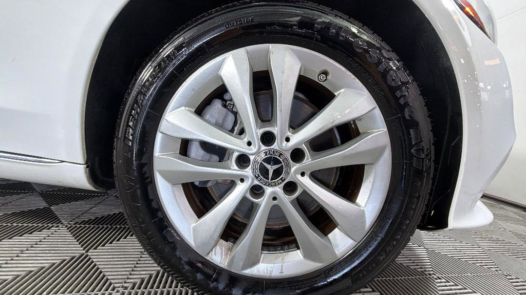 Used 2019 Mercedes-Benz C 300 4MATIC Sedan image 36