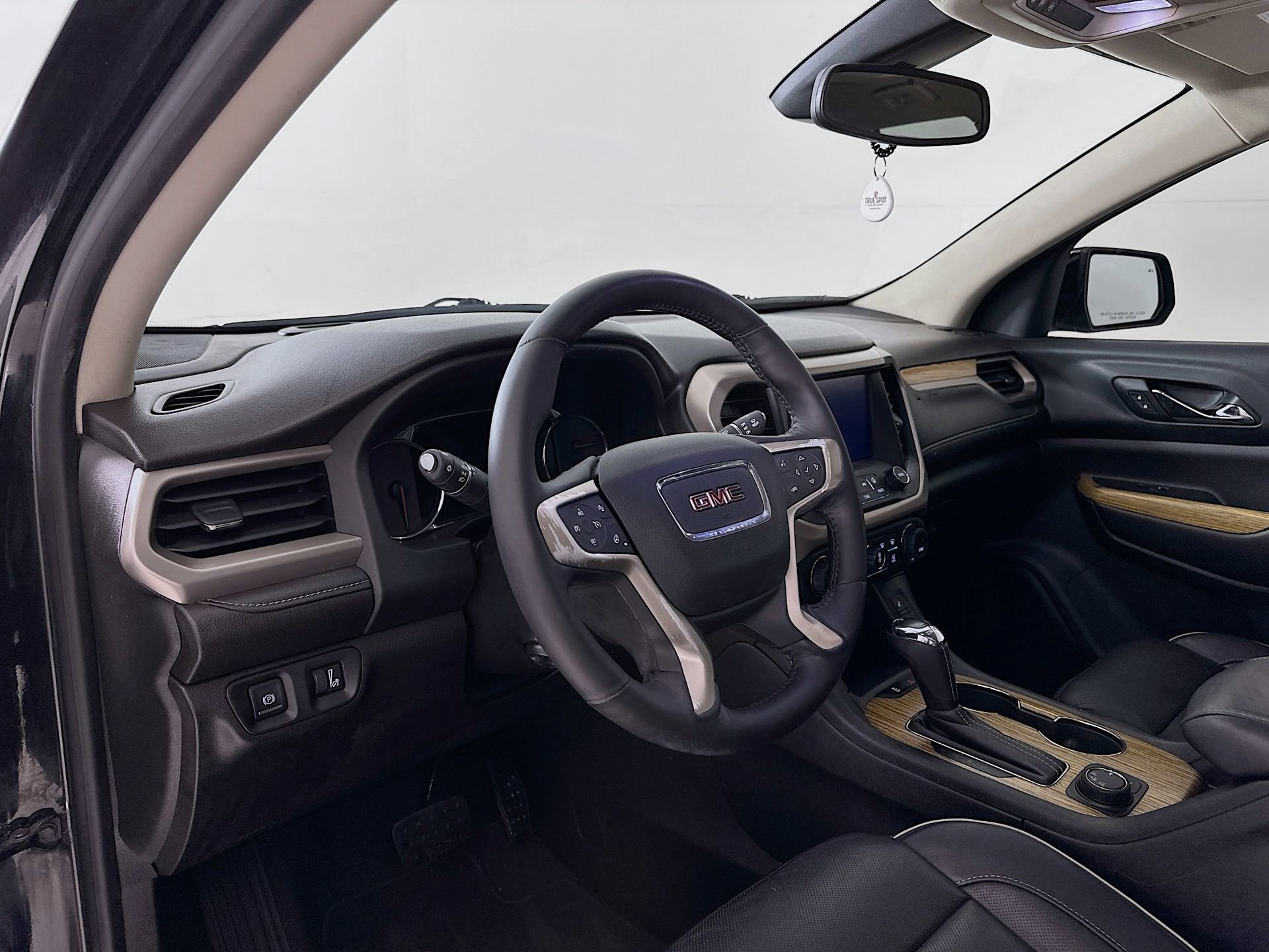 Used 2017 GMC Acadia Denali FWD image 10