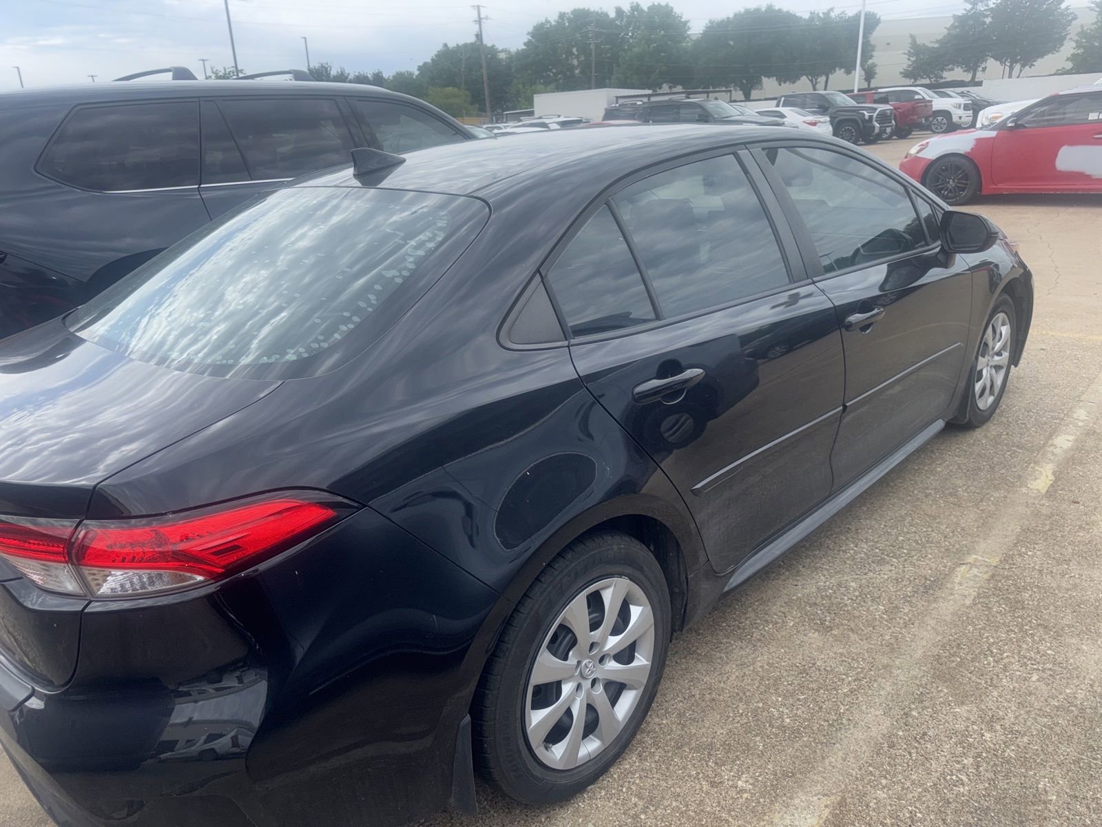 Used 2020 Toyota Corolla LE w/ Carpet Mat Package (TMS) FWD image 13