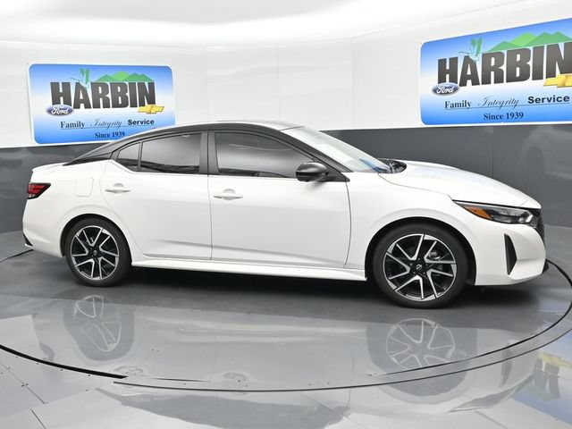 Used 2024 Nissan Sentra SR w/ SR Premium Package FWD image 7