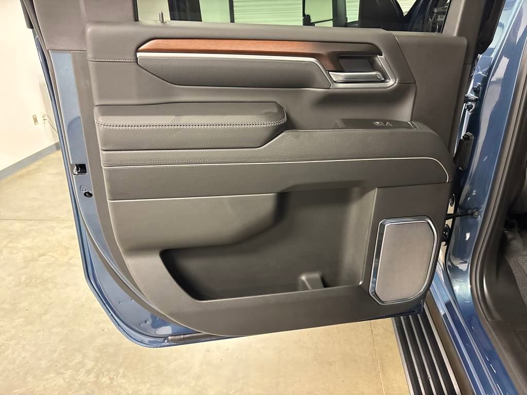 New 2025 GMC Sierra 2500 Denali w/ Denali Reserve Package image 49