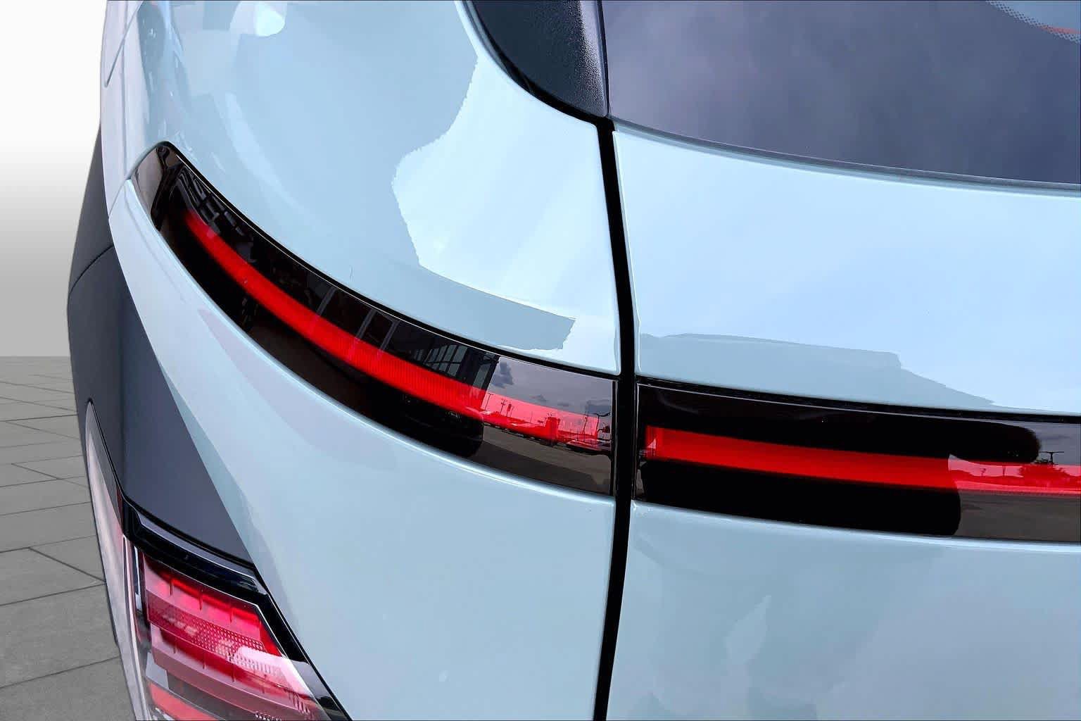 Used 2026 Hyundai Kona SE FWD image 27