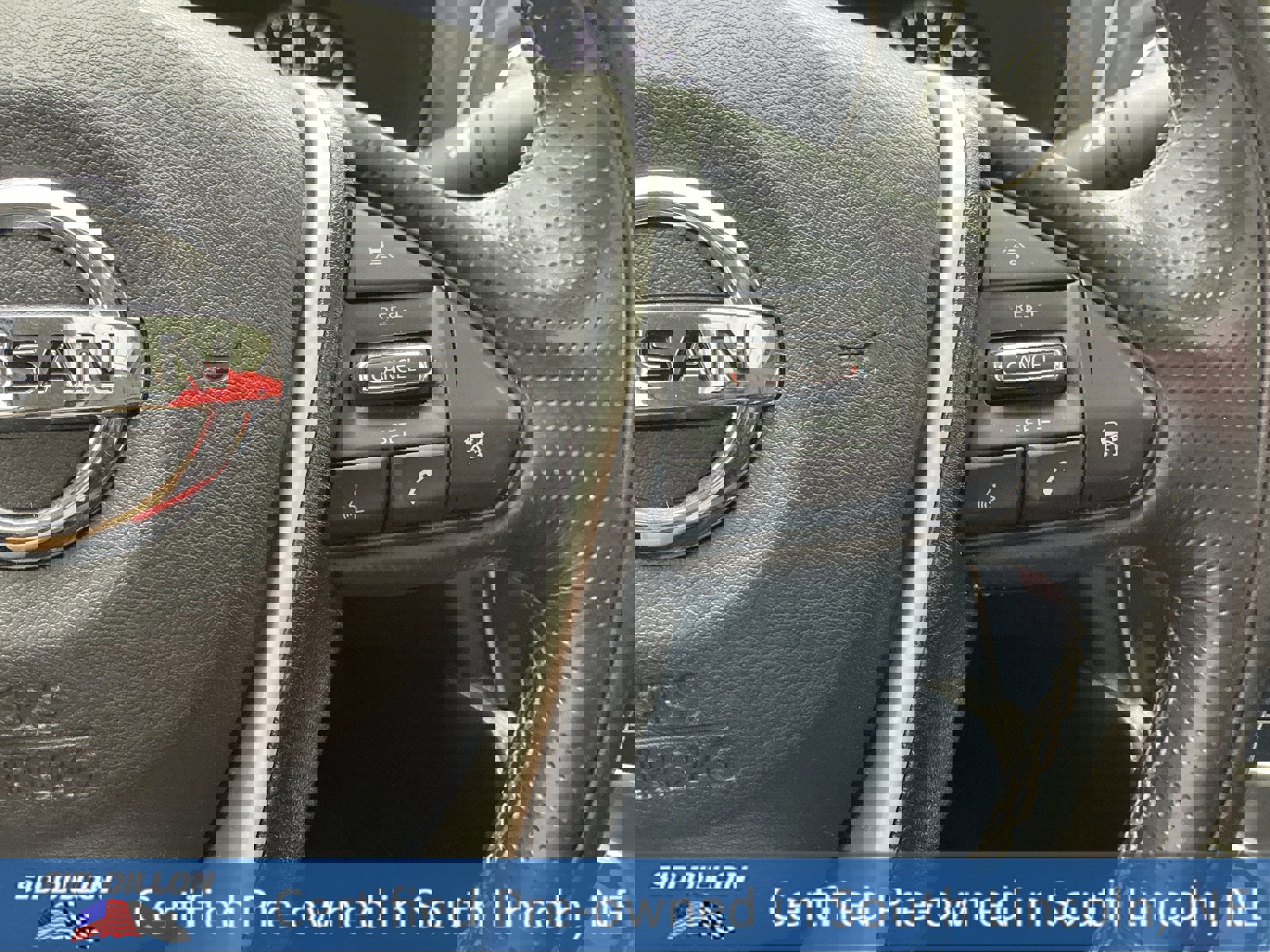 Used 2017 Nissan Maxima Platinum image 10