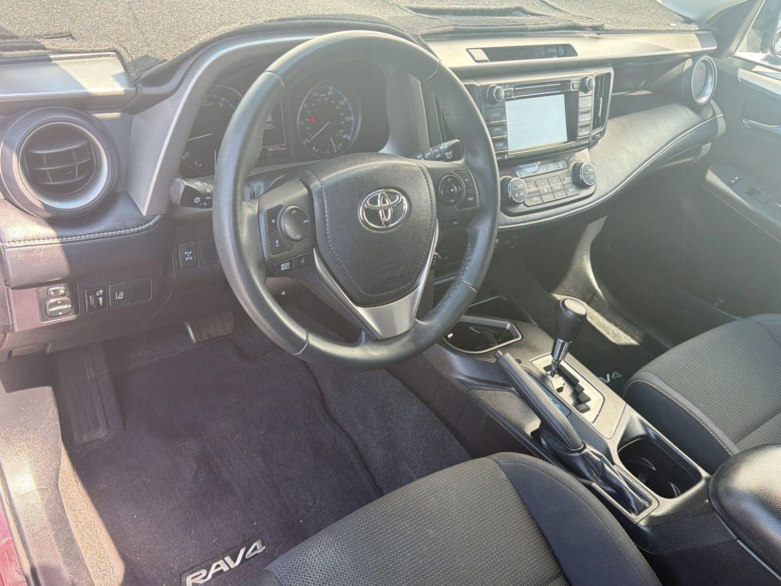 Used 2017 Toyota RAV4 XLE image 4