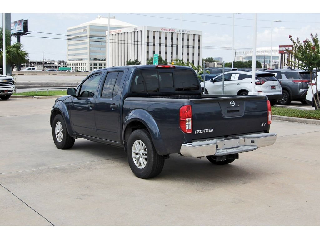 Used 2018 Nissan Frontier SV RWD image 5