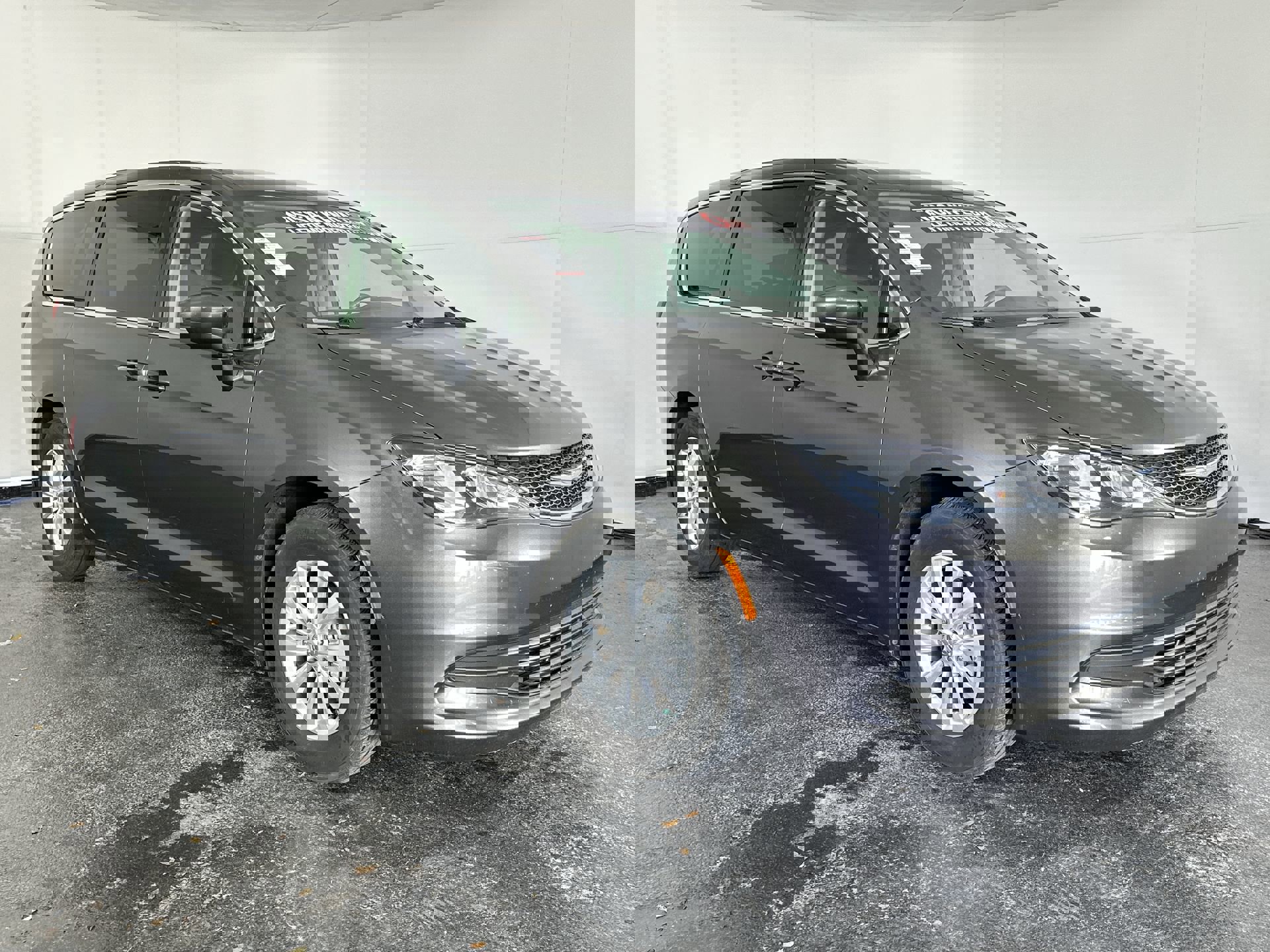 Used 2018 Chrysler Pacifica LX w/ Tire & Wheel Group image 2