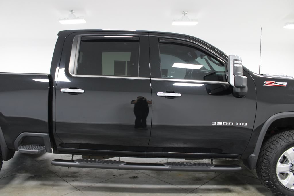 Used 2020 Chevrolet Silverado 3500 LTZ AWD/4WD image 12