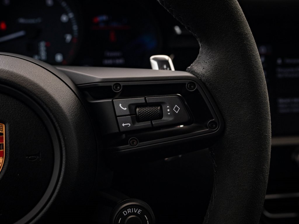 New 2026 Porsche Macan Turbo image 33