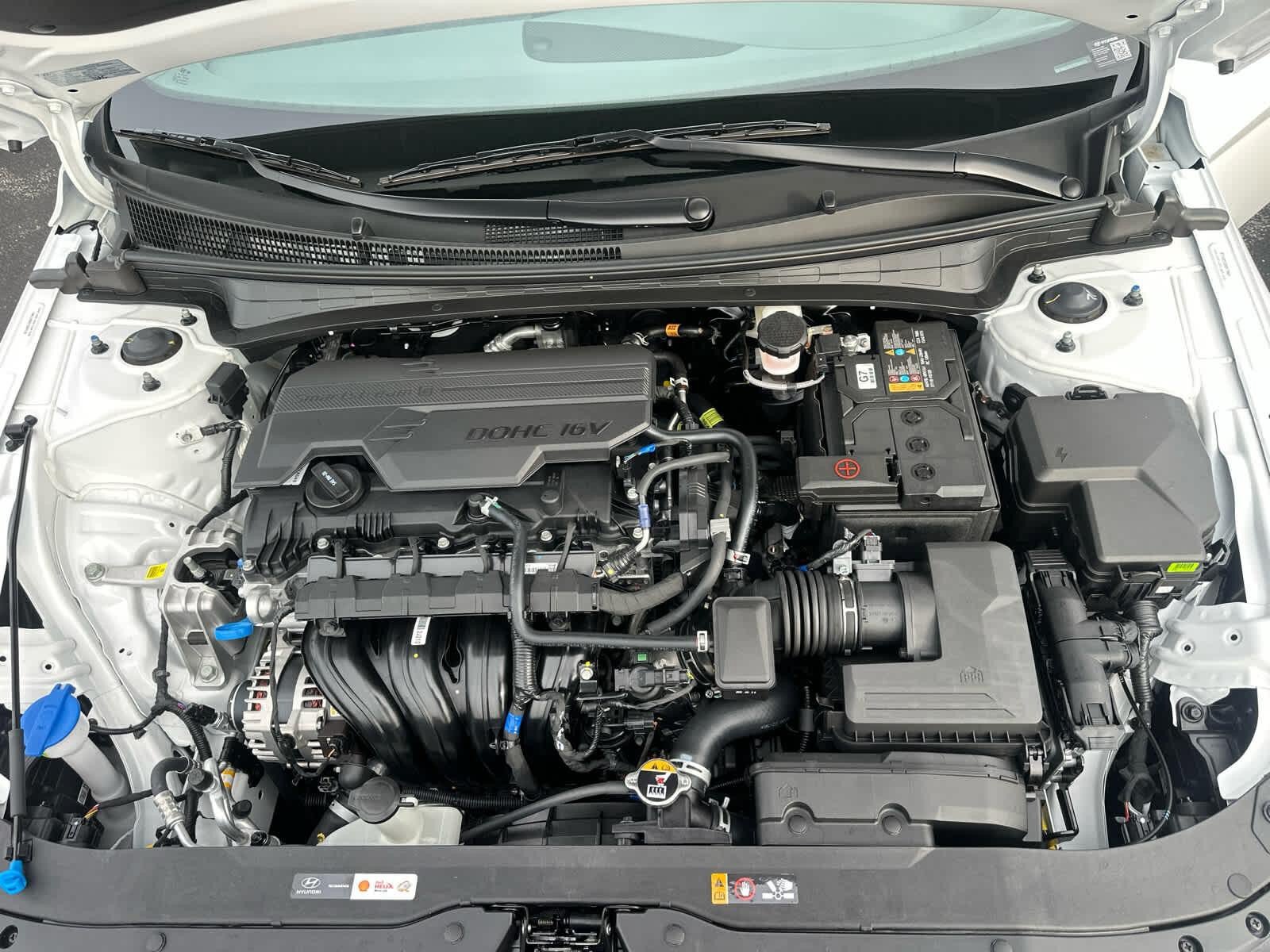 New 2026 Hyundai Elantra SE FWD image 28