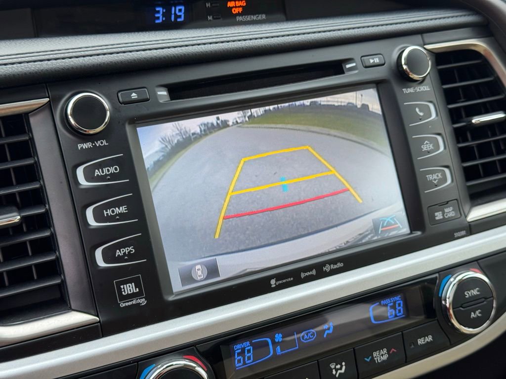 Used 2019 Toyota Highlander Limited Platinum image 41