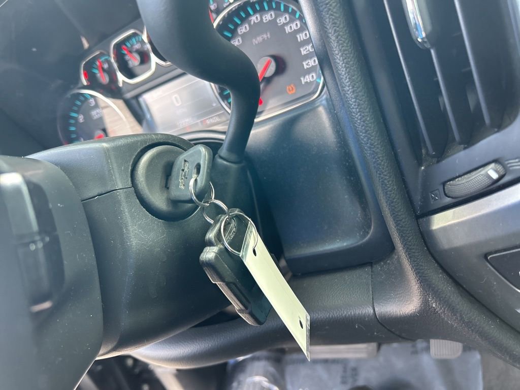 Used 2018 Chevrolet Silverado 1500 LT w/ All Star Edition image 40