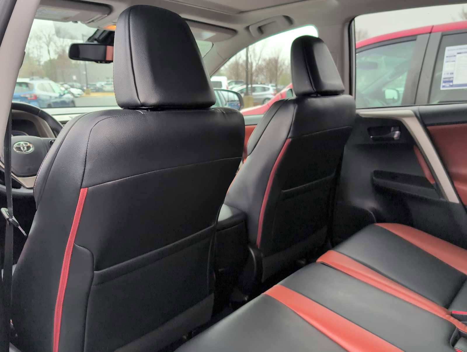 Used 2014 Toyota RAV4 Limited w/ Technology Package image 18