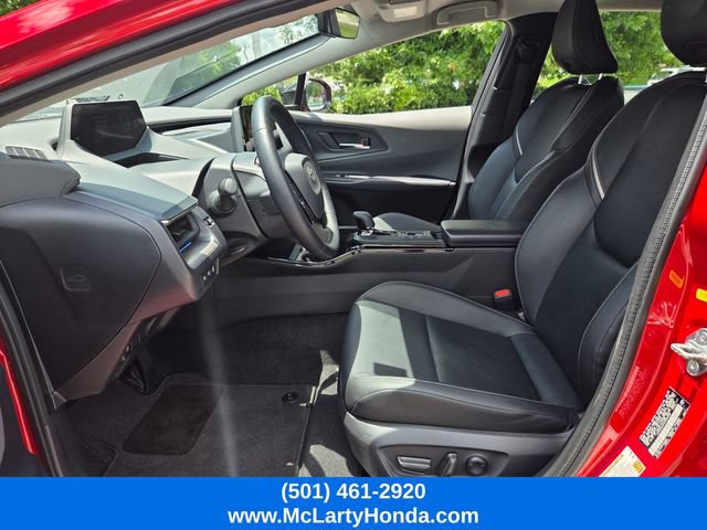 Used 2025 Toyota Prius XLE FWD image 9