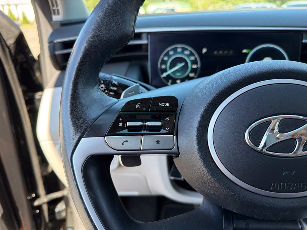 Certified 2022 Hyundai Tucson Limited AWD/4WD image 21