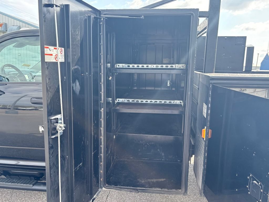 Used 2018 RAM 5500 Tradesman w/ Power & Remote Entry Group RWD image 10